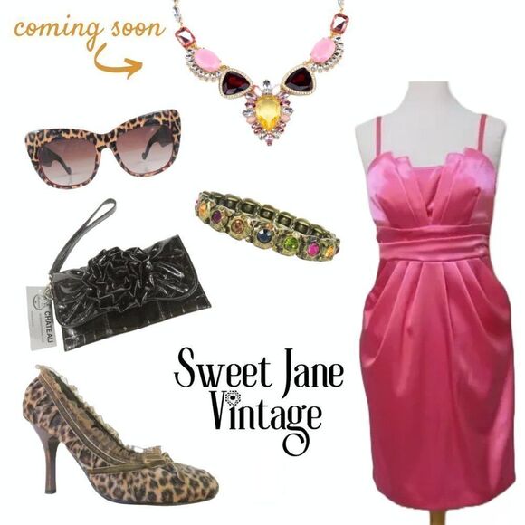 FREE SHIPPING ON BUNDLESOF 3 OR MORE - How it works - Dress - Top - Coat - Bag - Picture 8 of 13